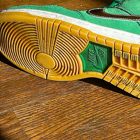 The OG St. Paddy’s Nike SB Dunks low Men’s 6.5 FREE shipping if you order now! - Picture 6 of 6